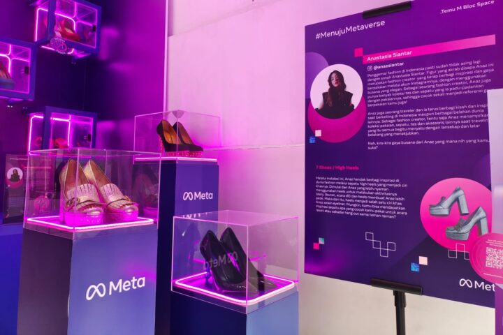 MenujuMetaverse Cafe Meta