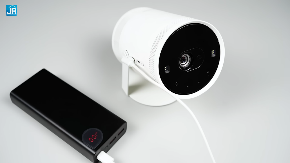 Review Samsung The Freestyle: Proyektor Portable 1080P dengan Desain Unik dan Bisa Pakai Powerbank 1 Samsung The Freestyle 27