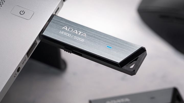 ADATA Rilis UE800, Flash Drive USB-C dengan Kecepatan 1000 MB/s 21 adata