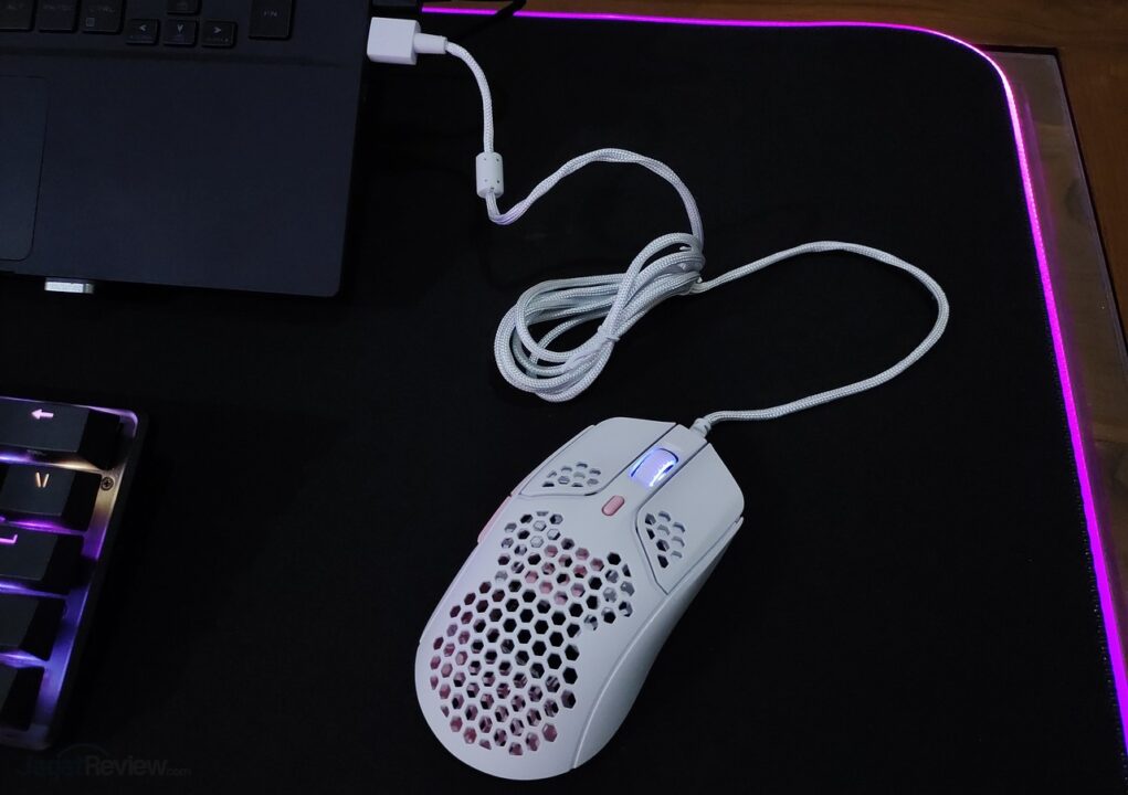 Review Mouse HyperX Pulsefire Haste dan Pulsefire Mat RGB XL: Kombinasi Pas buat Para Gamer 5 review mouse HyperX Pulsefire Haste
