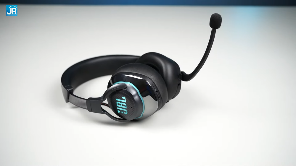 Review Headset Gaming Serba Bisa: JBL Quantum 810 + Quantum Stream 4 JBL Quantum 810 Quantum Stream 10