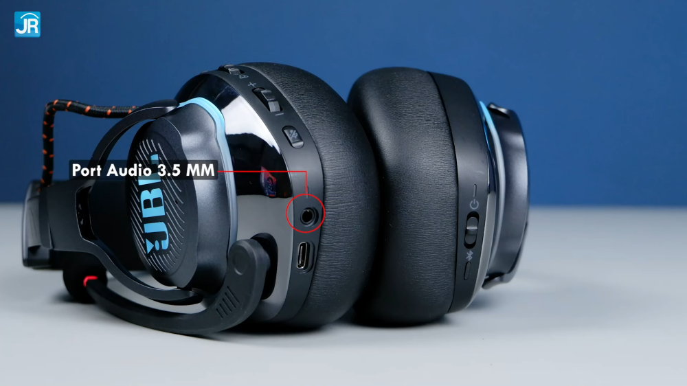 Review Headset Gaming Serba Bisa: JBL Quantum 810 + Quantum Stream 17 JBL Quantum 810 Quantum Stream 22