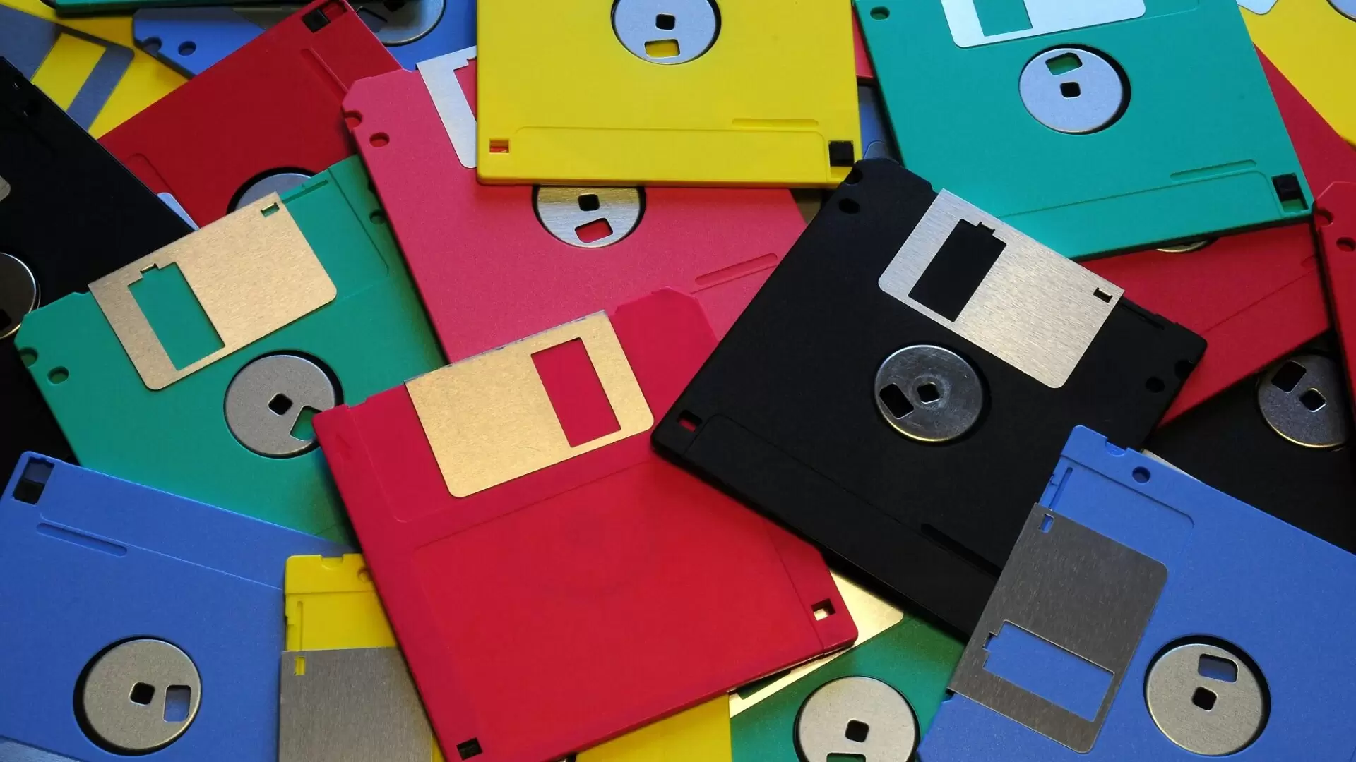 Floppy Disk Masih Dipakai, Menteri Digital Jepang Nyatakan Floppy Disk