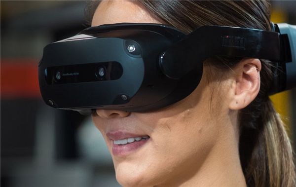 Lenovo Perkenalkan ThinkReality VRX, Headset VR untuk Enterprise 15 Lenovo ThinkReality VRX 2