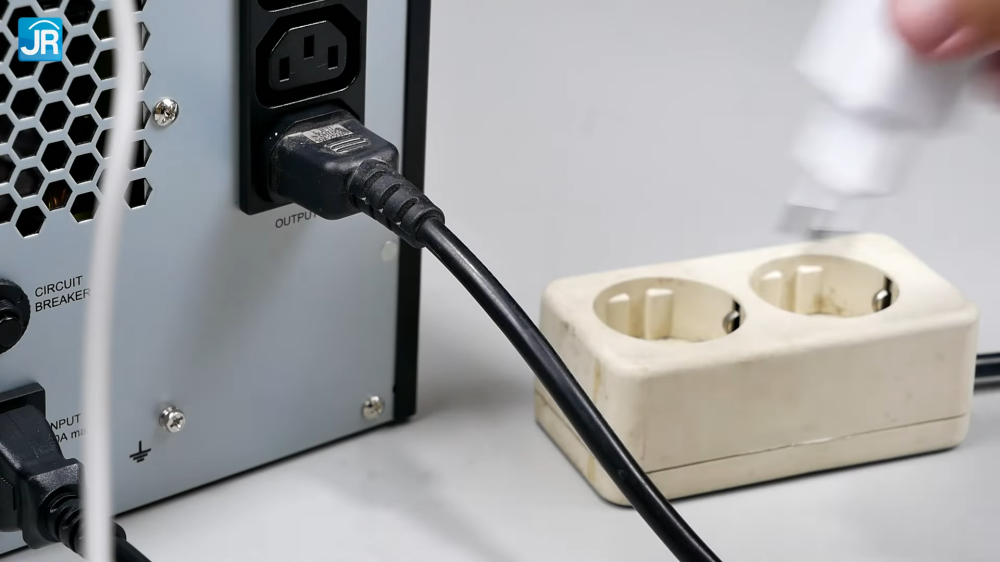 Mengenal Online UPS bersama Vertiv Liebert GXT MT Plus CX Series: Listrik Ideal, Stabil, dan Aman 2 Mengenal Online UPS bersama Vertiv Liebert GXT MT Plus CX Series 22