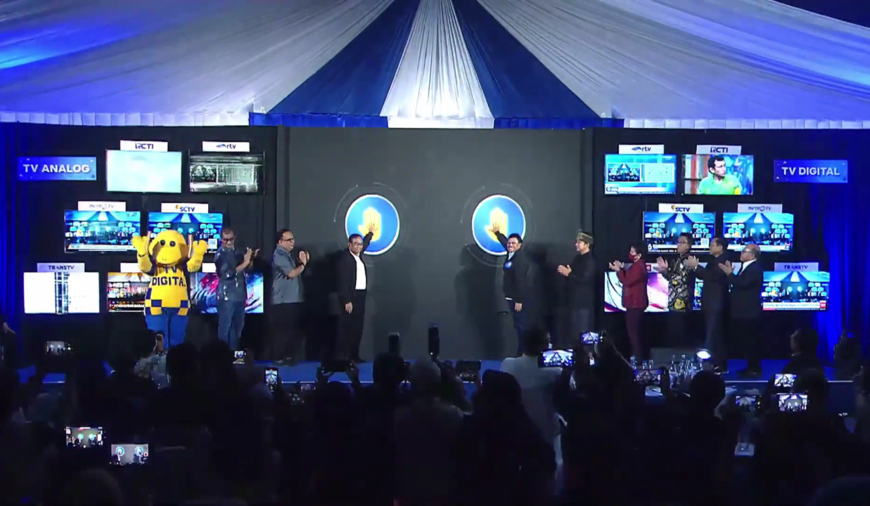 TV Analog Resmi Dimatikan 2 TV Analog Switch Off