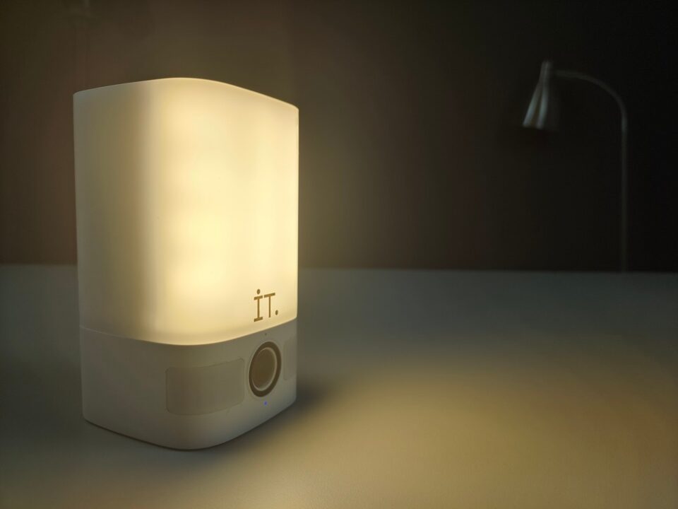 Review Singkat 5 Produk Baru IT. (Immersive Tech): Kamera Pengawas, Robot Vacuum Sampai Power Socket Pintar 5 review produk IoT IT Immersive Tech