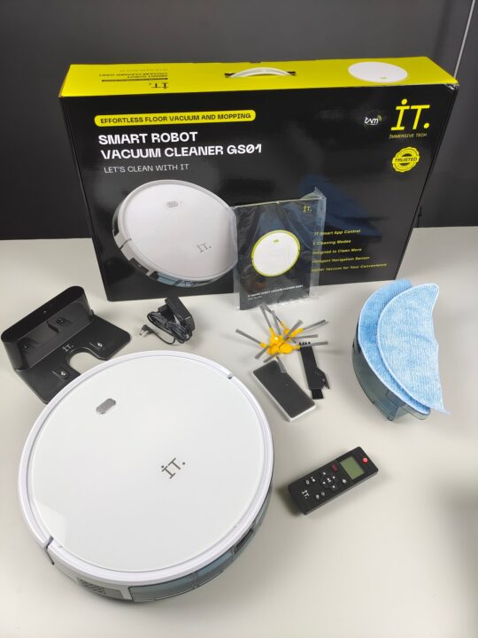 Review Singkat 5 Produk Baru IT. (Immersive Tech): Kamera Pengawas, Robot Vacuum Sampai Power Socket Pintar 9 review produk IoT IT Immersive Tech