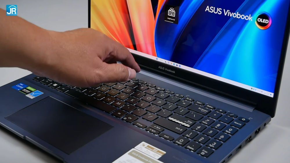 Review ASUS Vivobook Pro 15 OLED (K6502ZC): Komplit dan Kencang untuk Content Creator 24 ASUS Vivobook Pro 15 OLED K6502ZC 28