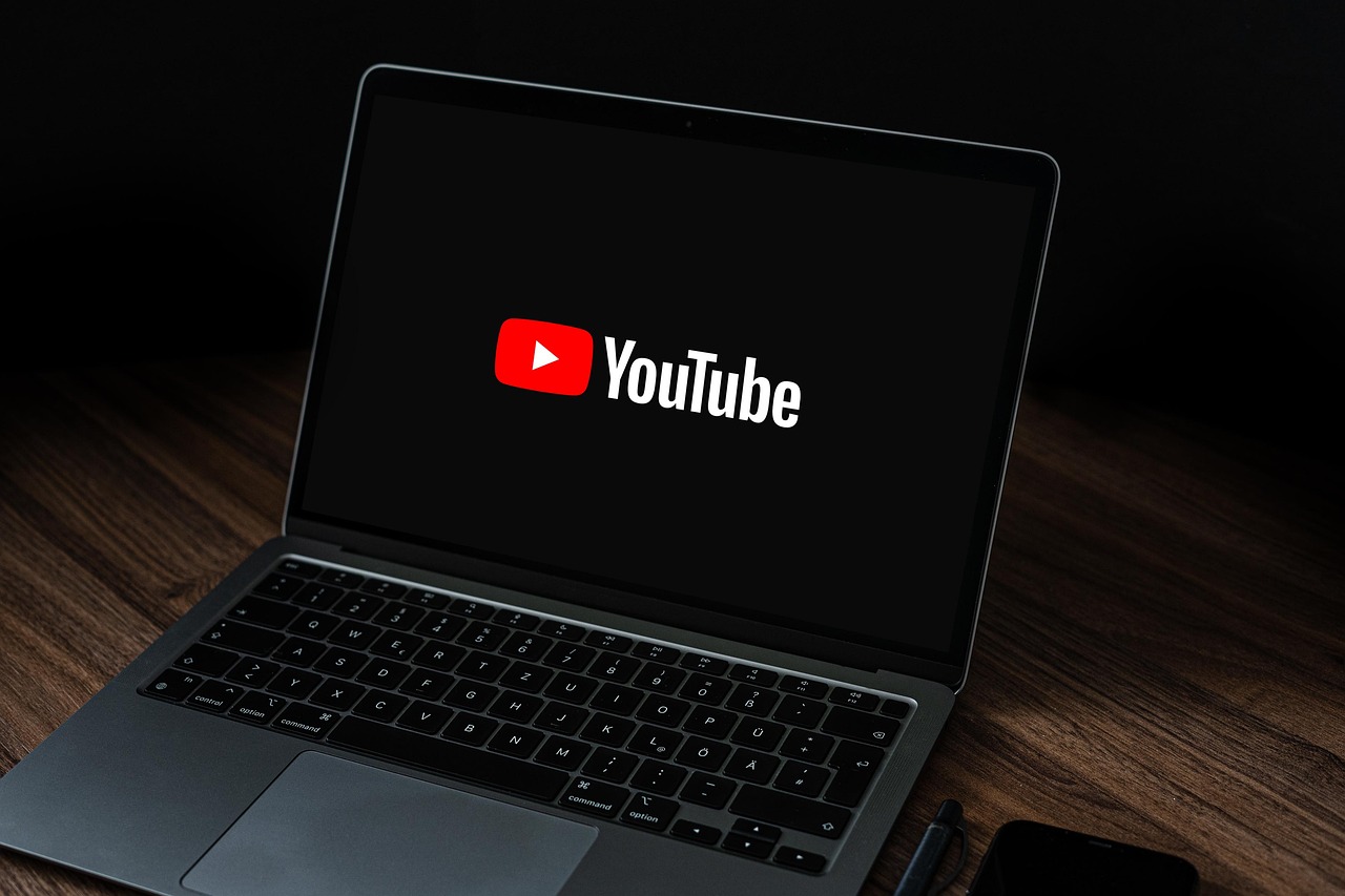 Jenis Iklan 'Overlay Ads' Akan Dihapus oleh YouTube
