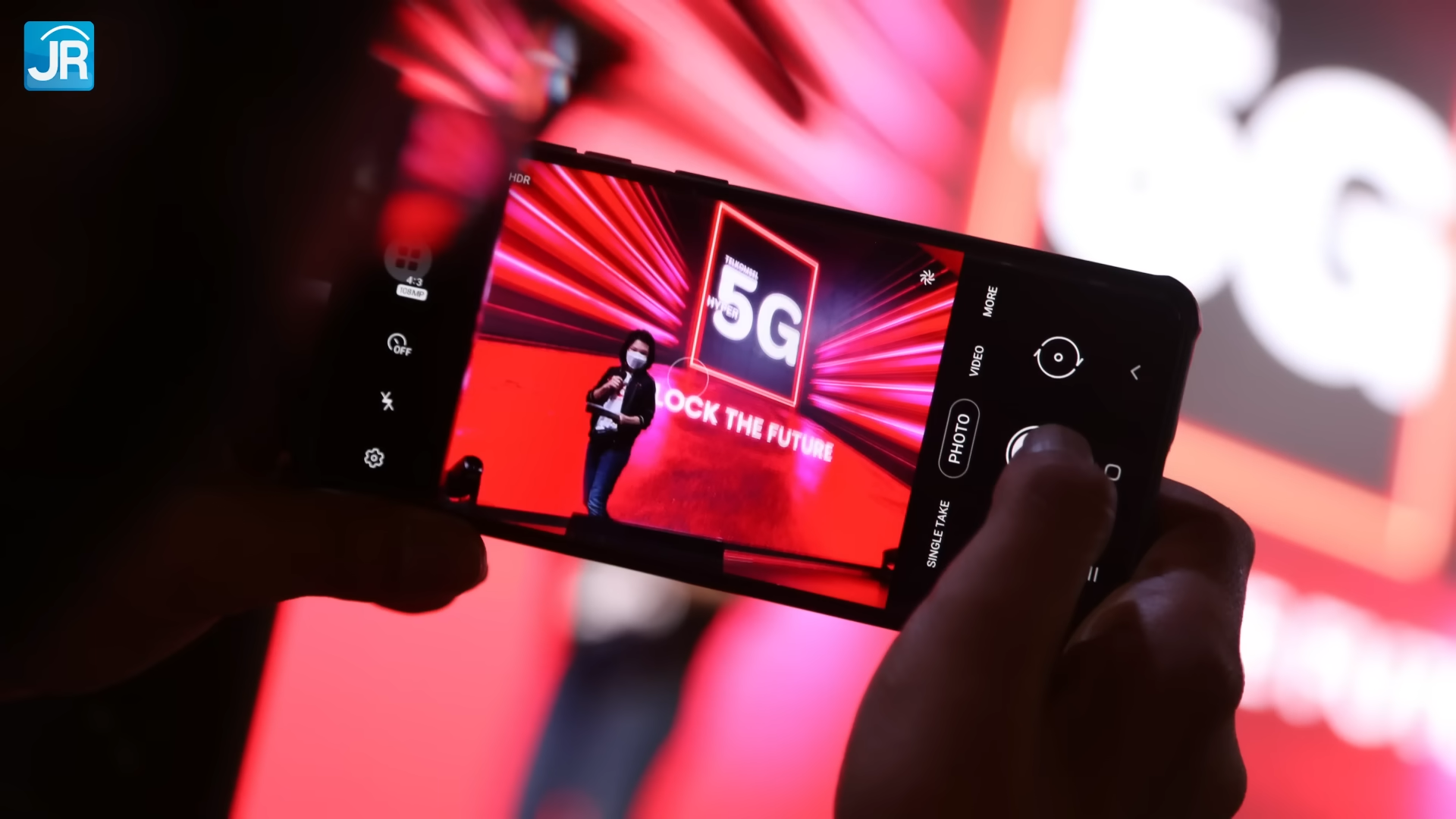 Tech Uncensored Feat. Telkomsel: Internet Kencang di Indonesia Buat Apa? 10 Internet Kencang di Indonesia Buat Apa Tech Uncensored Feat. Telkomsel 17 7 screenshot