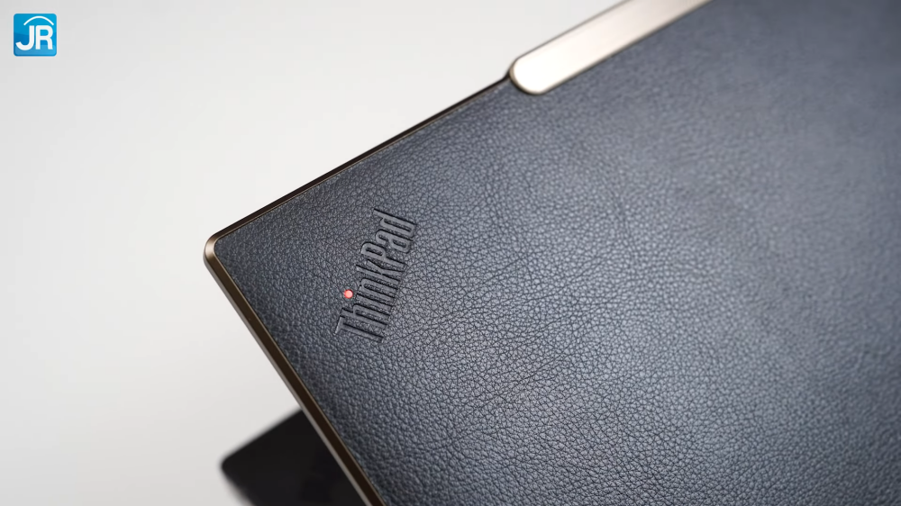 Review Lenovo ThinkPad Z13 Gen 1: Laptop Bisnis Mungil, Elegan, dan Kencang 3 Lenovo ThinkPad Z13 Gen 1 3