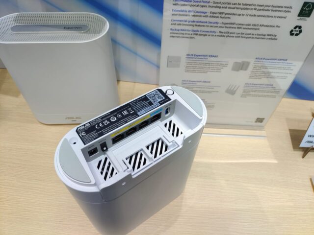 Mesh router