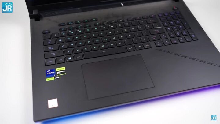 Review ASUS ROG Strix Scar 18 G834JZ 24
