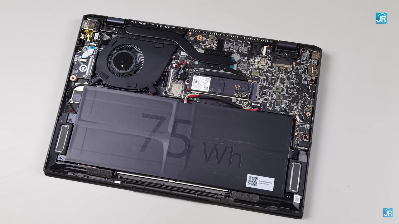 Review MSI Prestige 13 EVO (A13M): Laptop Super Ringan yang Kencang & Irit Banget! 8 review Laptop MSI Prestige 13 EVO A13M 11