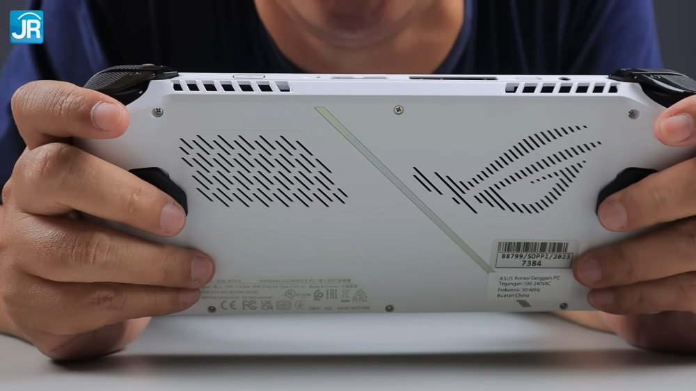 Review ASUS ROG Ally: Handheld PC Gaming Kencang, Bisa Edit Video! 3 ASUS ROG Ally 12