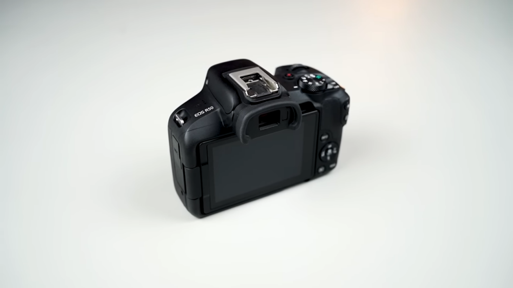 Review Canon EOS R50: Mudah Dipakai dan Lengkap! Cocok untuk Kreator dan Traveling 3 Canon EOS R50 3