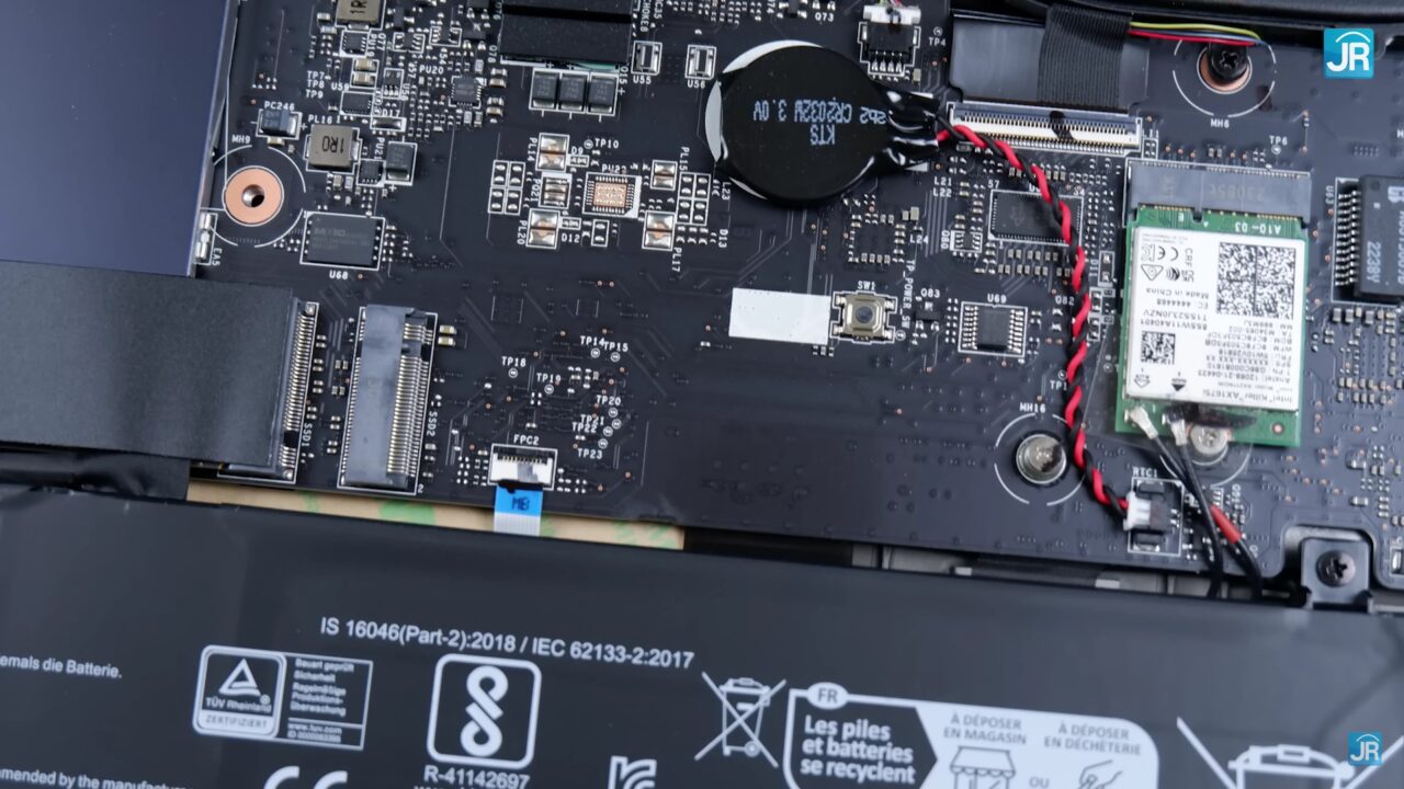 Review MSI Stealth 16 Studio A13V: Tetap Ringan dengan Performa Monster! 7 Review MSI Stealth 16 Studio A13V 12