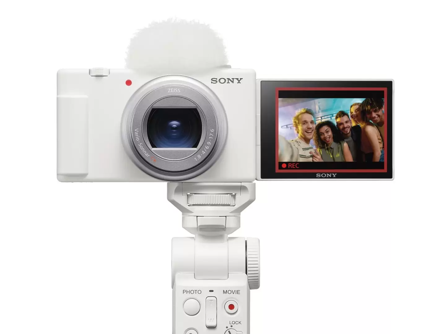 Direct Release: Sony Resmi Luncurkan Kamera Vlogging ZV-1 II dan Lensa FE 70-200mm F4 Macro G OSS II 2 ZV 1 II and GPVPT2BT e1689313696154