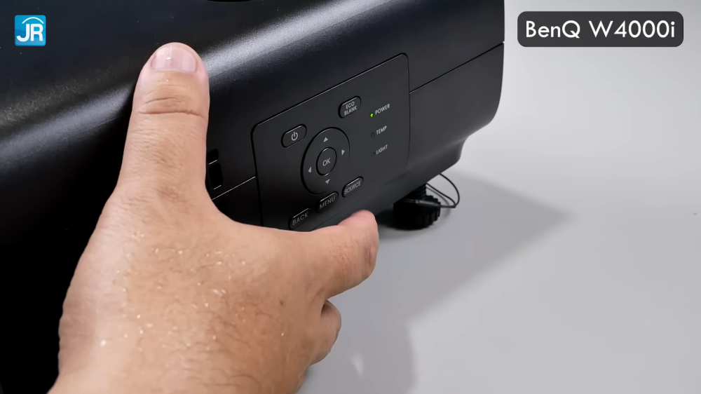 Review BenQ W4000i: Proyektor Native 4K Spesial untuk Home Cinema 6 BenQ W4000i 6