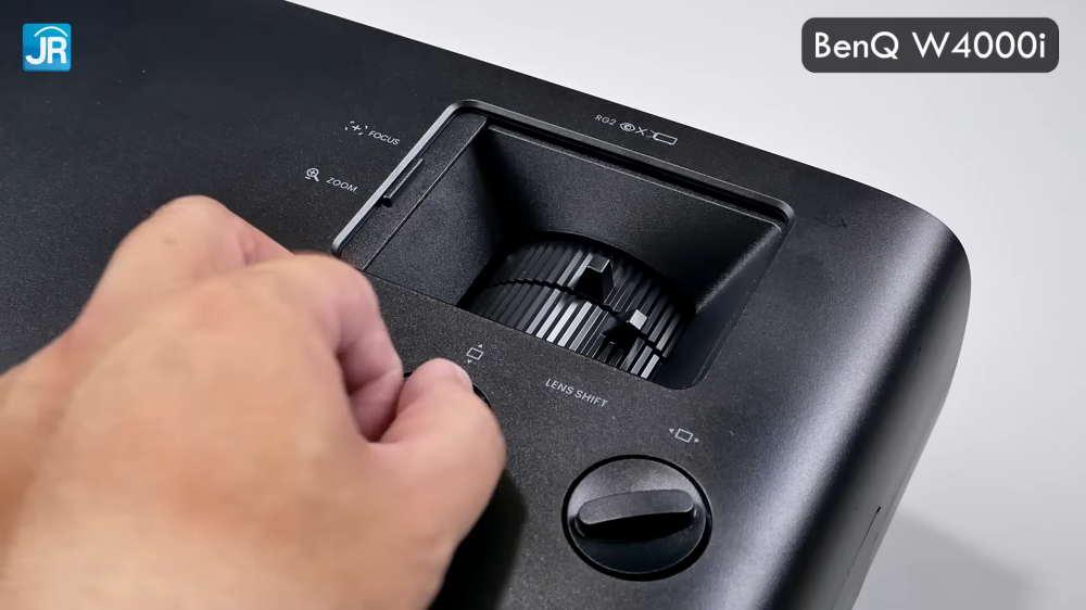 Review BenQ W4000i: Proyektor Native 4K Spesial untuk Home Cinema 7 BenQ W4000i 7