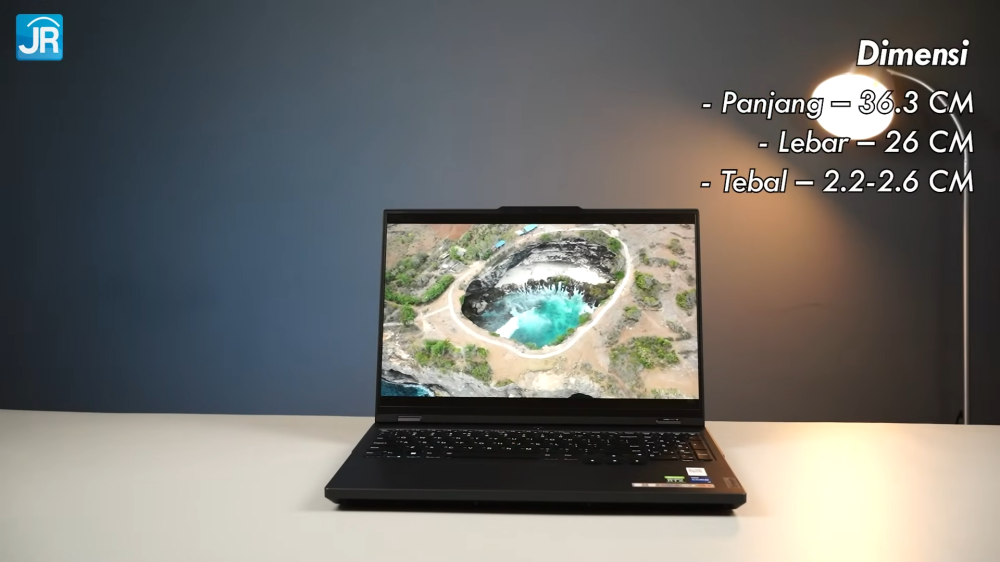 Review Lenovo Legion Pro 5i 16IRX8: Laptop Serba Bisa Super Kencang Kelas Profesional! 3 Lenovo Legion Pro 5i 16IRX8 12