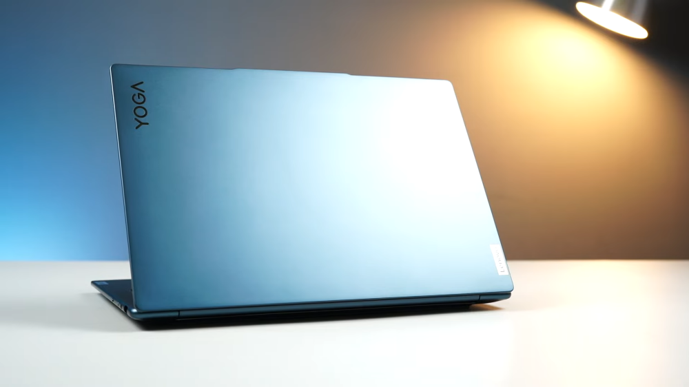 Review Lenovo Yoga Pro 7 (14APH8): Laptop Profesional AMD Ryzen 7, Tipis, Premium dan Super Kencang! 1 Lenovo Yoga Pro 7 (14APH8)