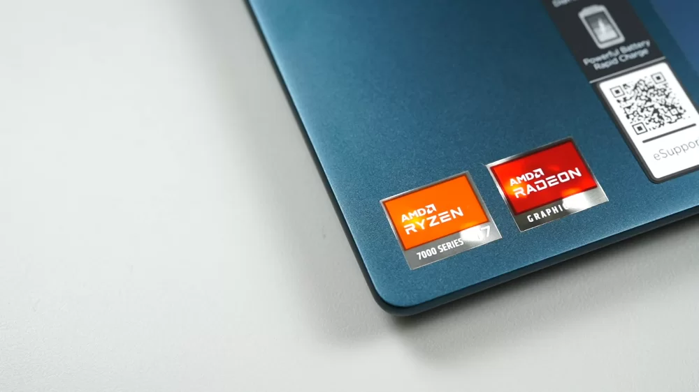 Review Lenovo Yoga Pro 7 (14APH8): Laptop Profesional AMD Ryzen 7, Tipis, Premium dan Super Kencang! 2 Lenovo Yoga Pro 7 14APH8 2