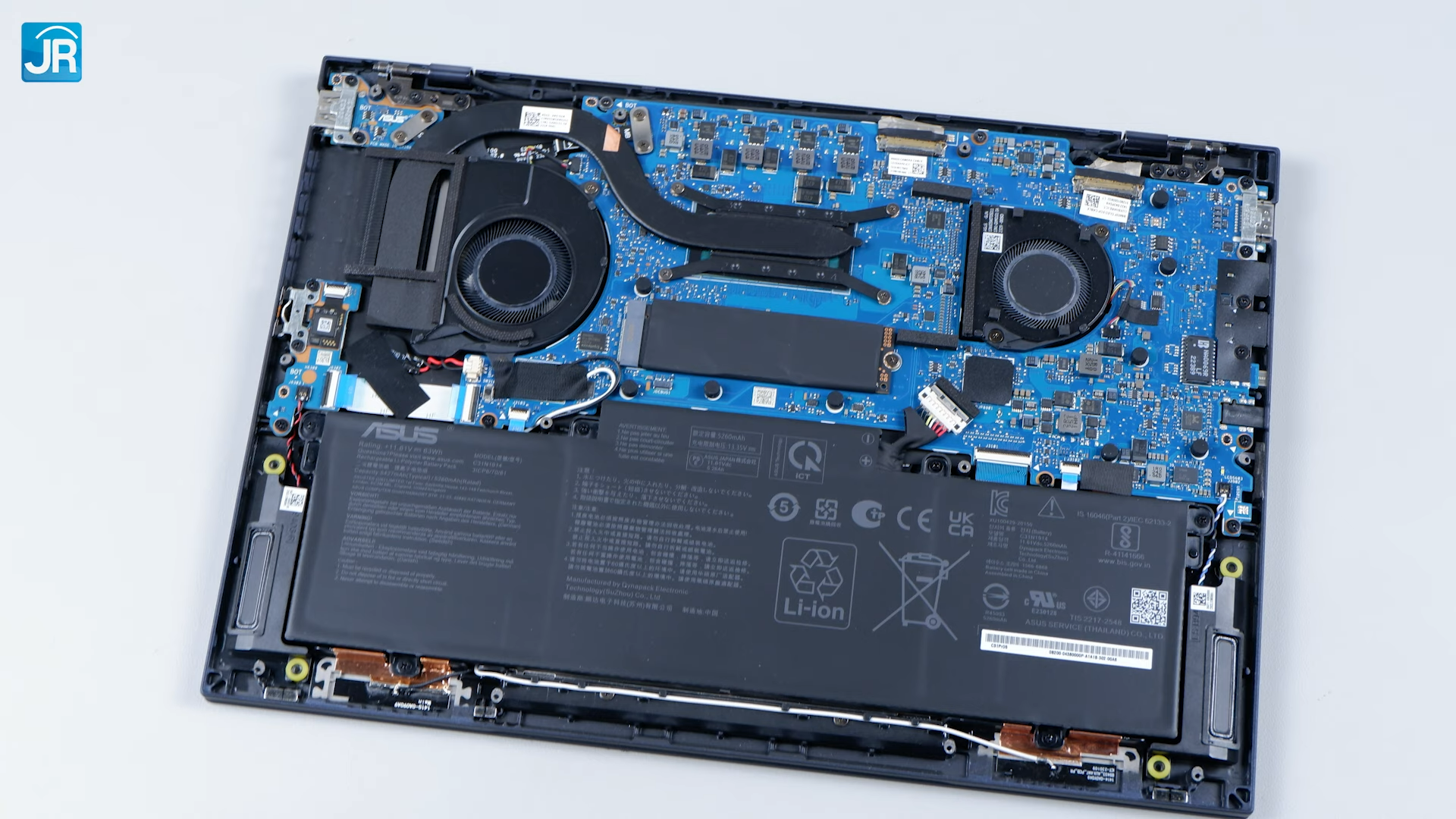 Review ASUS Expertbook B9 OLED (B9403): Laptop Bisnis Layar OLED 14 ASUS Expertbook B9 OLED B9403 24