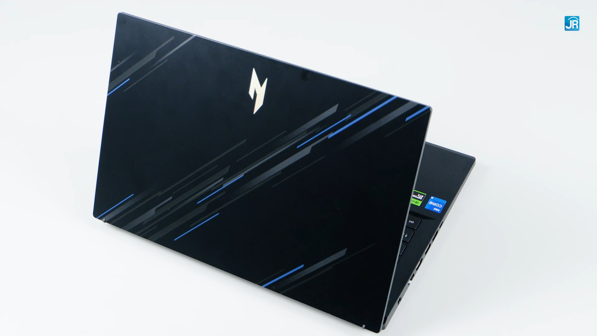 Review Acer Nitro V 15 (ANV15-51): Laptop Gaming Murah dengan CPU 8-Core dan RTX 4050 2 Acer Nitro V 15 11