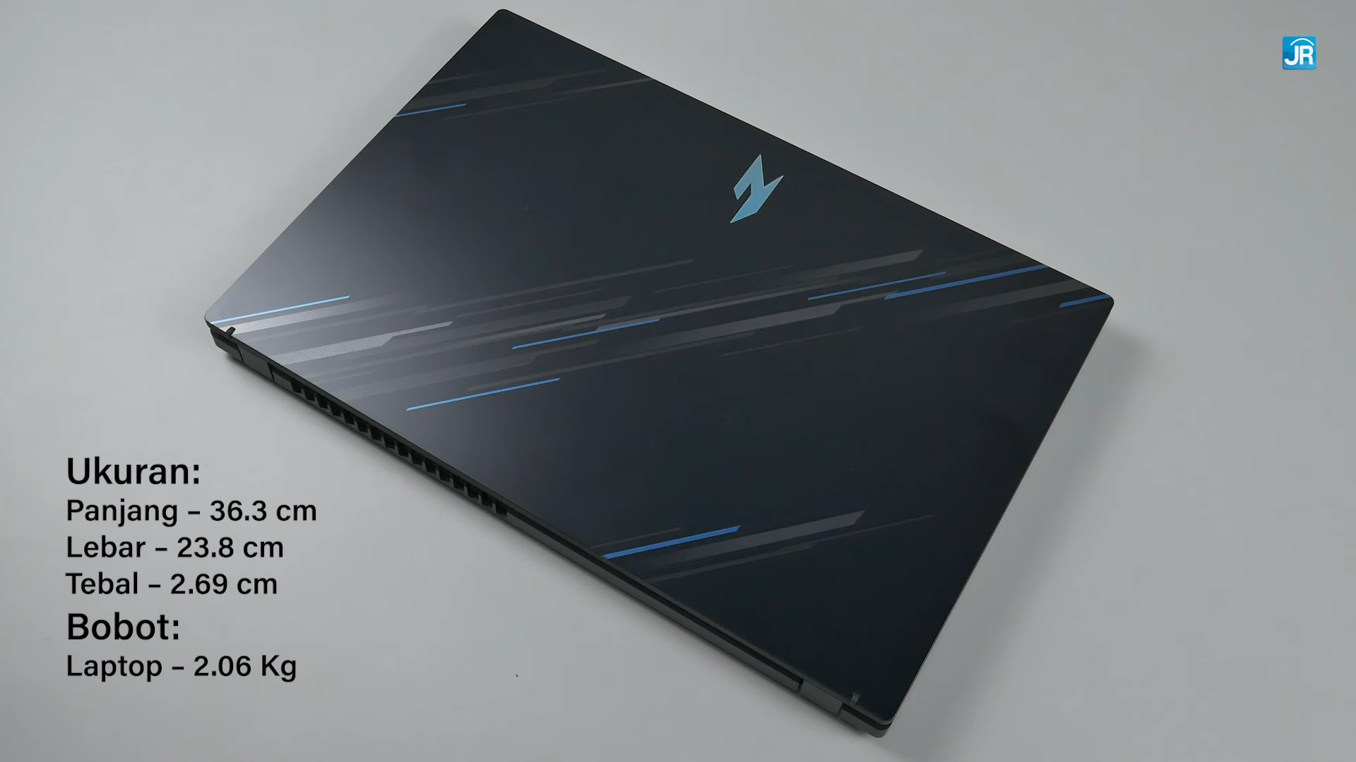 Review Acer Nitro V 15 (ANV15-51): Laptop Gaming Murah dengan CPU 8-Core dan RTX 4050 3 Acer Nitro V 15 12