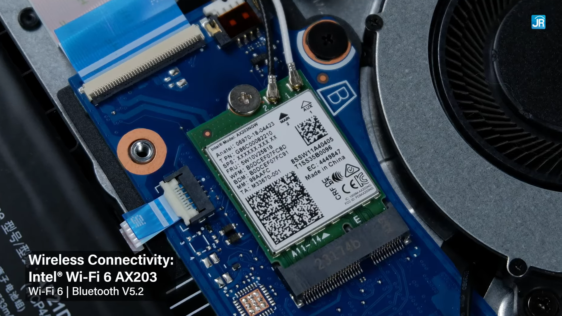 Review Acer Nitro V 15 (ANV15-51): Laptop Gaming Murah dengan CPU 8-Core dan RTX 4050 9 Acer Nitro V 15 9