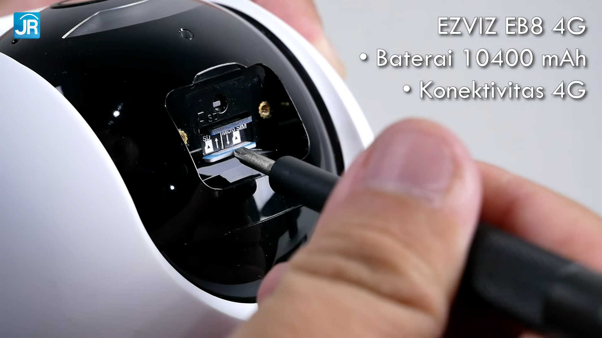 Review EZVIZ EB8 4G: Kamera Wire-Free 4G Tahan Air dengan Banyak Fitur 2 EZVIZ EB8 4G dengan Solar Charging Panel 2