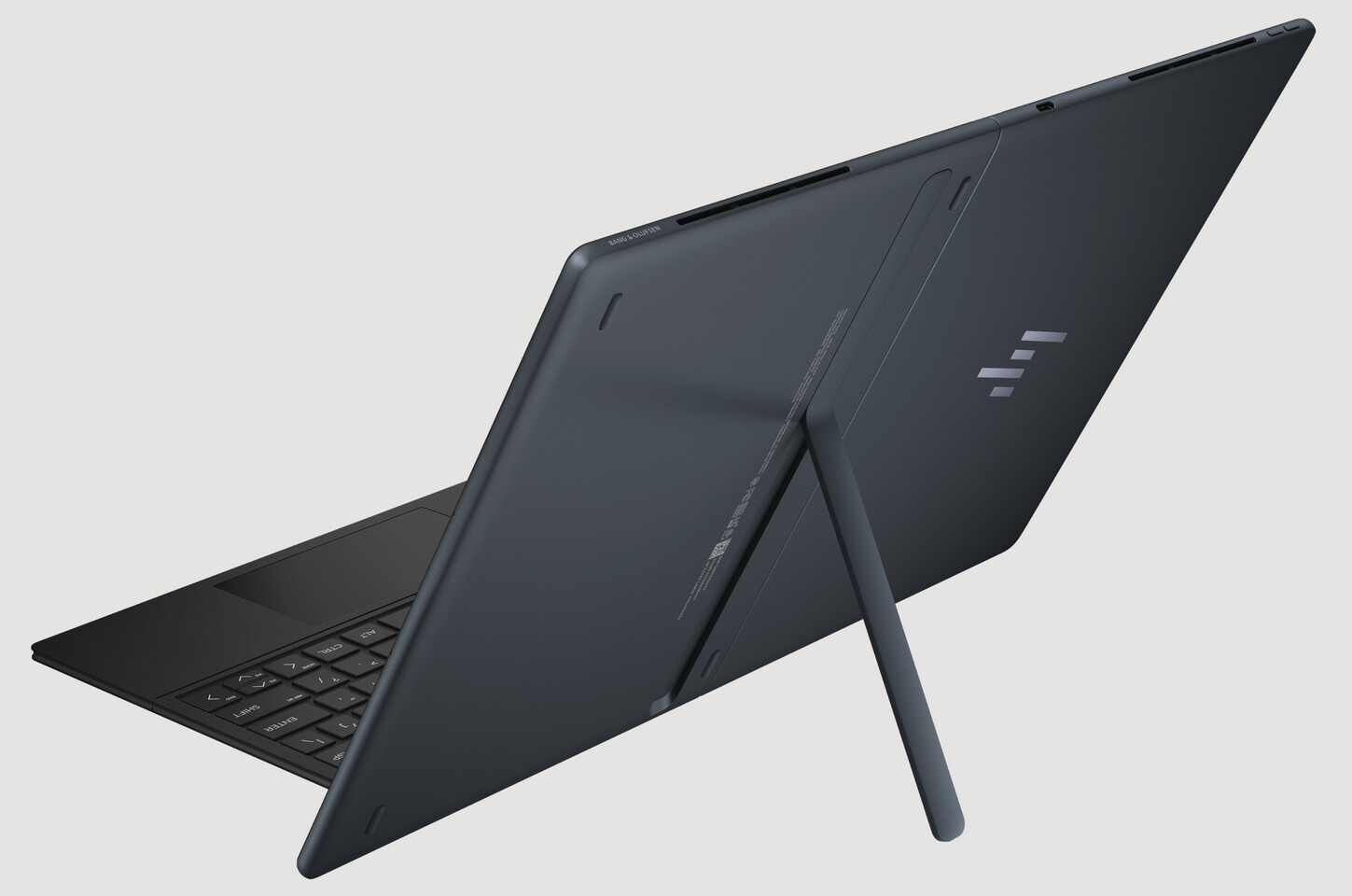 HP Luncurkan Laptop Lipat HP Spectre 17 Inci Yang Tertipis Di Dunia 4 HP Spectre Foldable PC 3