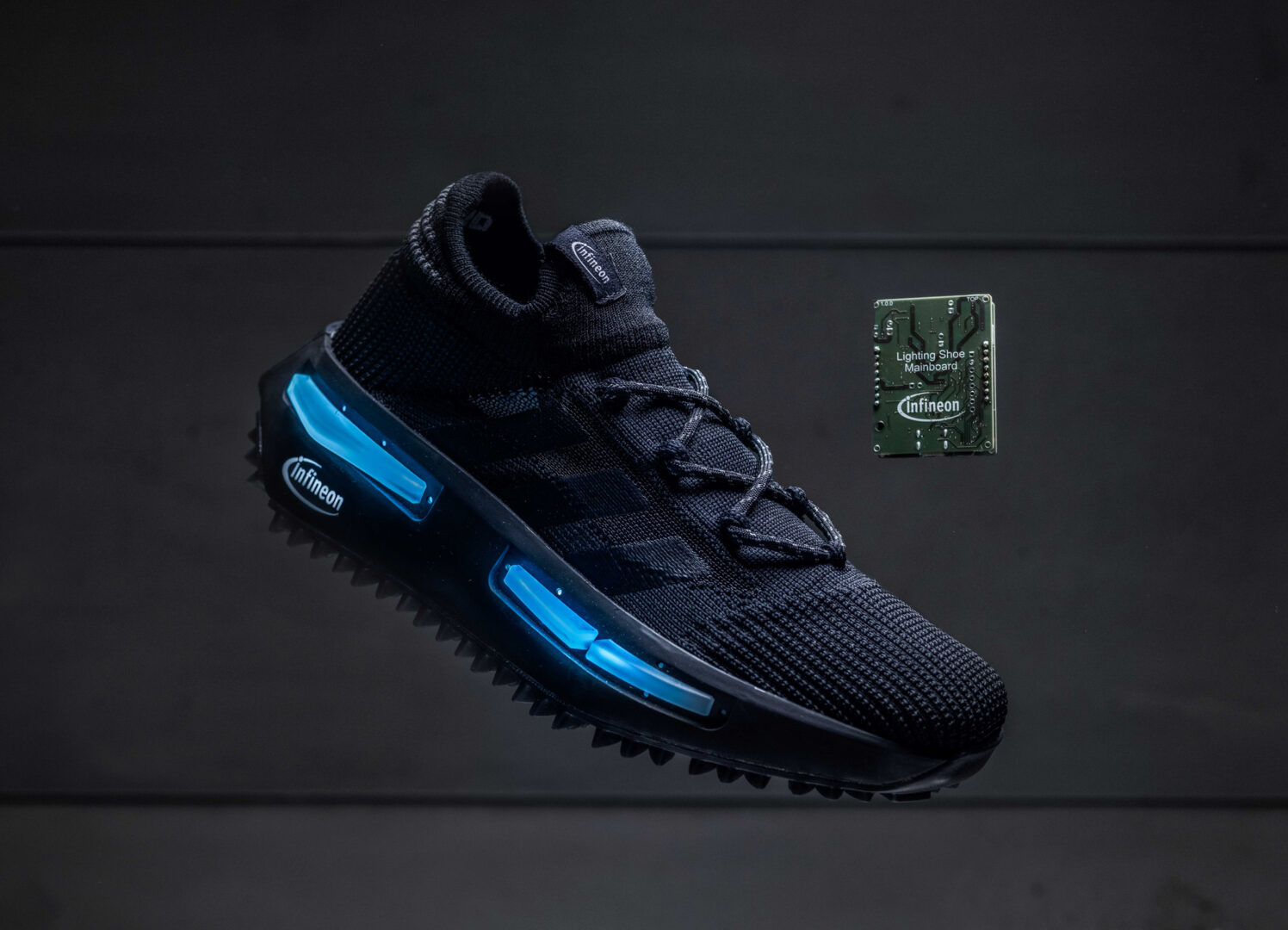 Adidas dan Infineon Kolaborasi Hadirkan Sepatu dengan Lampu LED 2 Lighting Shoe
