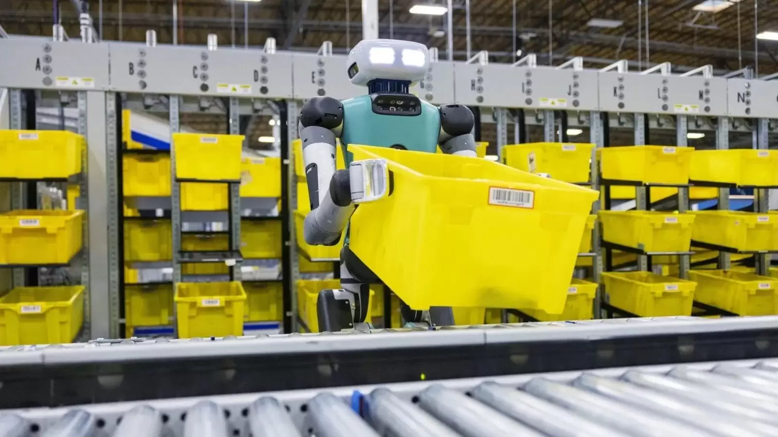 Amazon Mulai Gunakan Robot Untuk Mengurus Gudang 14 Robot Digit Amazon