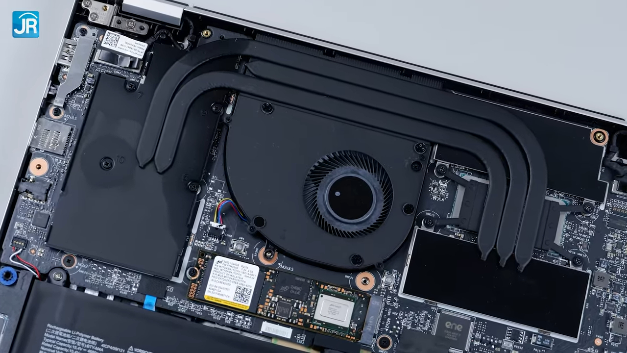 Review MSI Prestige 14 EVO (B13M-470ID): Laptop Bisnis Prosesor Kencang 18 MSI Prestige 14 EVO 25