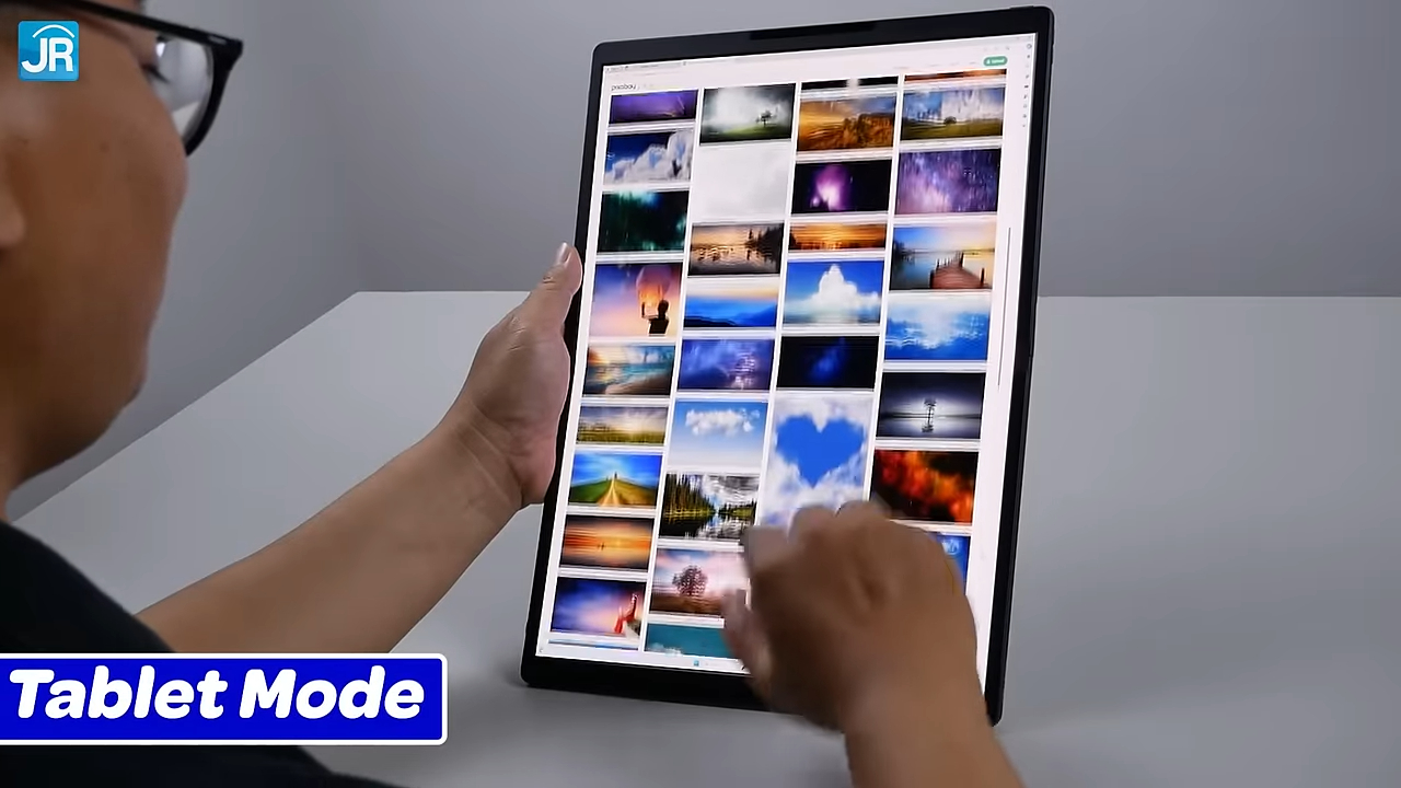 Review HP Spectre Fold 17-cs0005TU: Laptop Layar Lipat Untuk Kerja yang Unik 3 HP Spectre Fold 17 cs0005TU 11