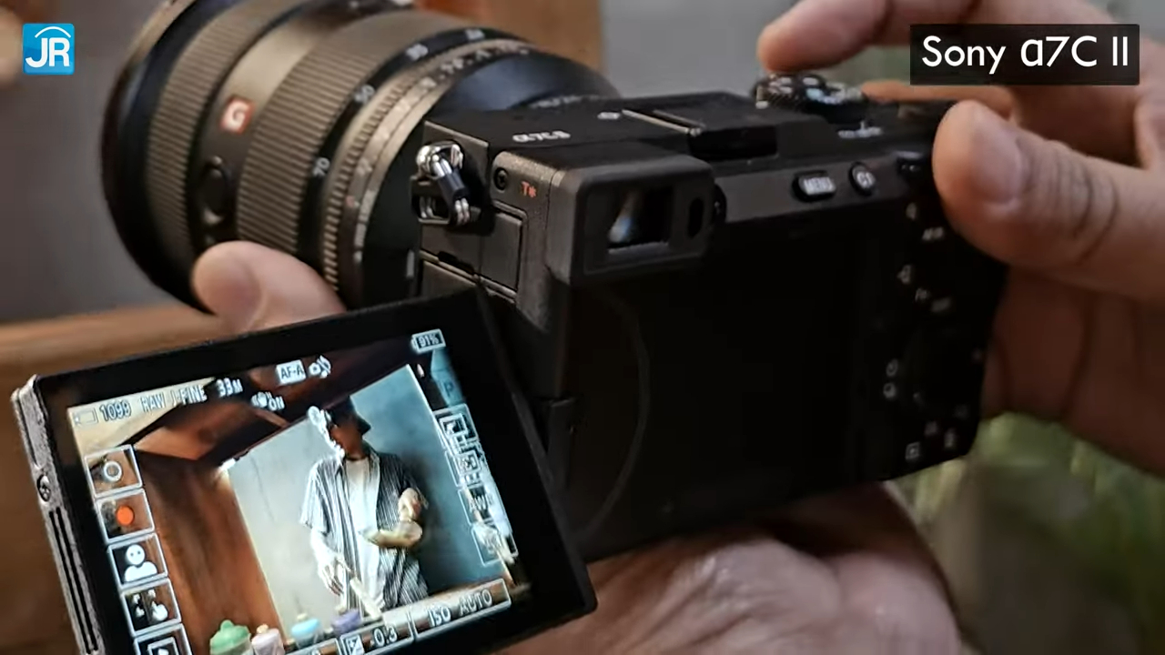 Review Sony Alpha 7C II: Kamera Full Frame Mungil Terbaik 2023! 5 Sony Alpha 7C II 6