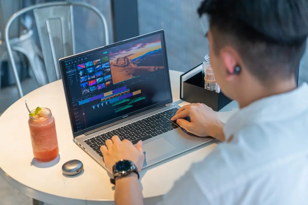 HUAWEI MateBook D16 2024