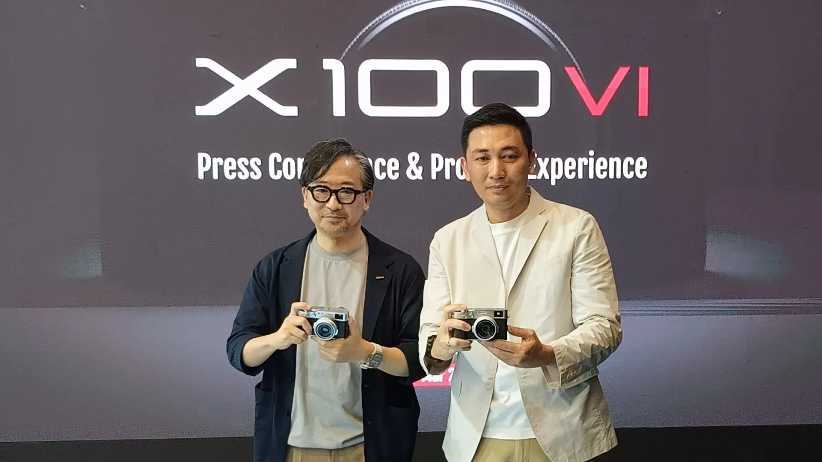FUJIFILM X100VI Resmi Diluncurkan di Indonesia, Usung Sejumlah Upgrade 35 FUJIFILM X100VI Resmi Diluncurkan di Indonesia, Usung Sejumlah Upgrade