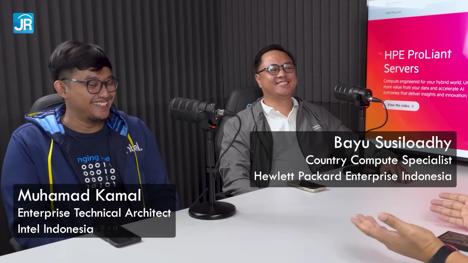 Alat di Balik Fitur AI Canggih - Mengenal Edge AI Server Low-Cost ProLiant DL320 Gen11 Bersama HPE 4 Alat di Balik Fitur AI Canggih Mengenal Edge AI Server Low Cost ProLiant DL320 Gen11 Bersama HPE 2