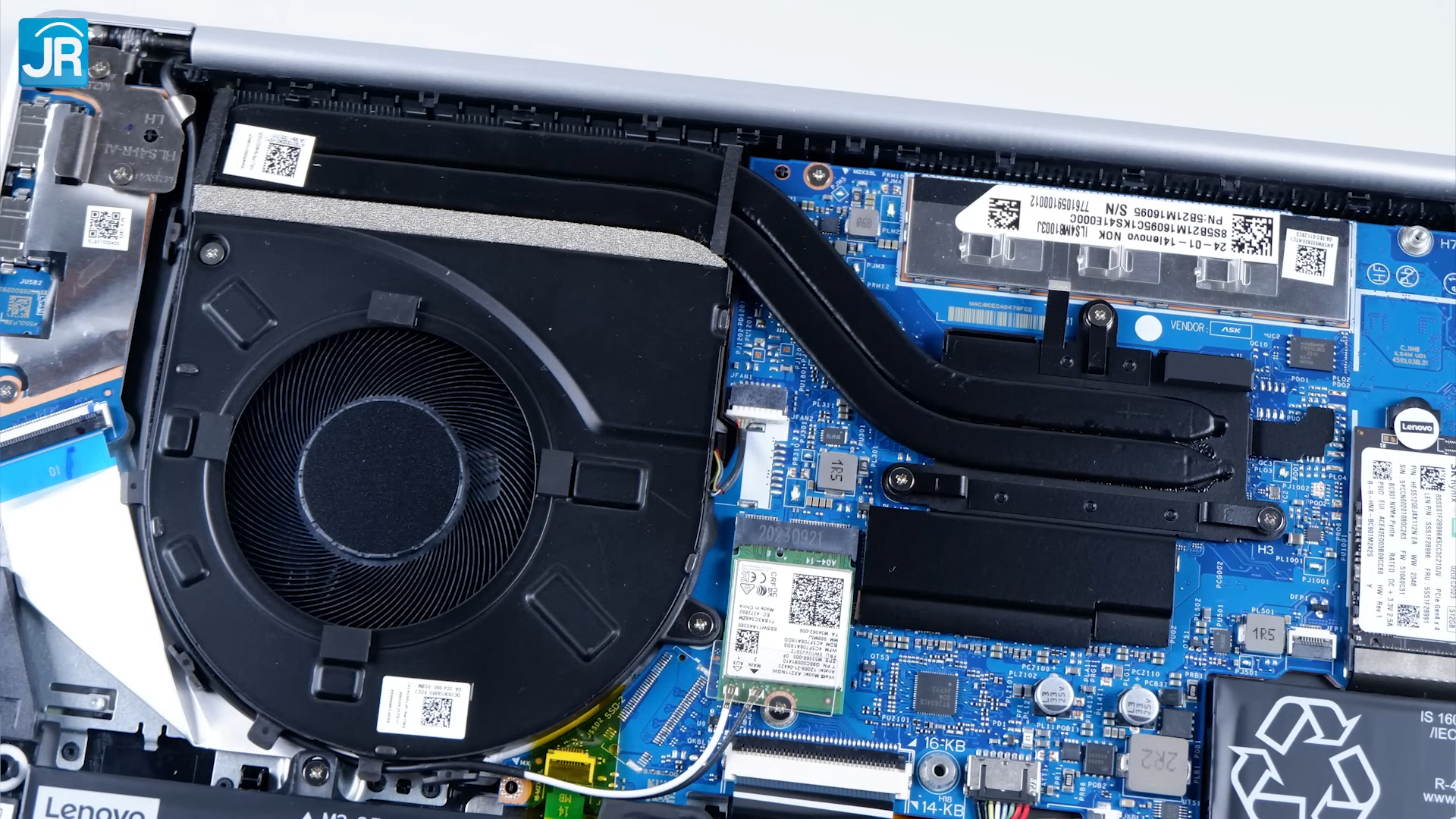 Review Lenovo IdeaPad Slim 5i Ultra: Laptop Core Ultra Terbaru dengan Harganya Terjangkau! 13 Lenovo IdeaPad Slim 5i Ultra 21