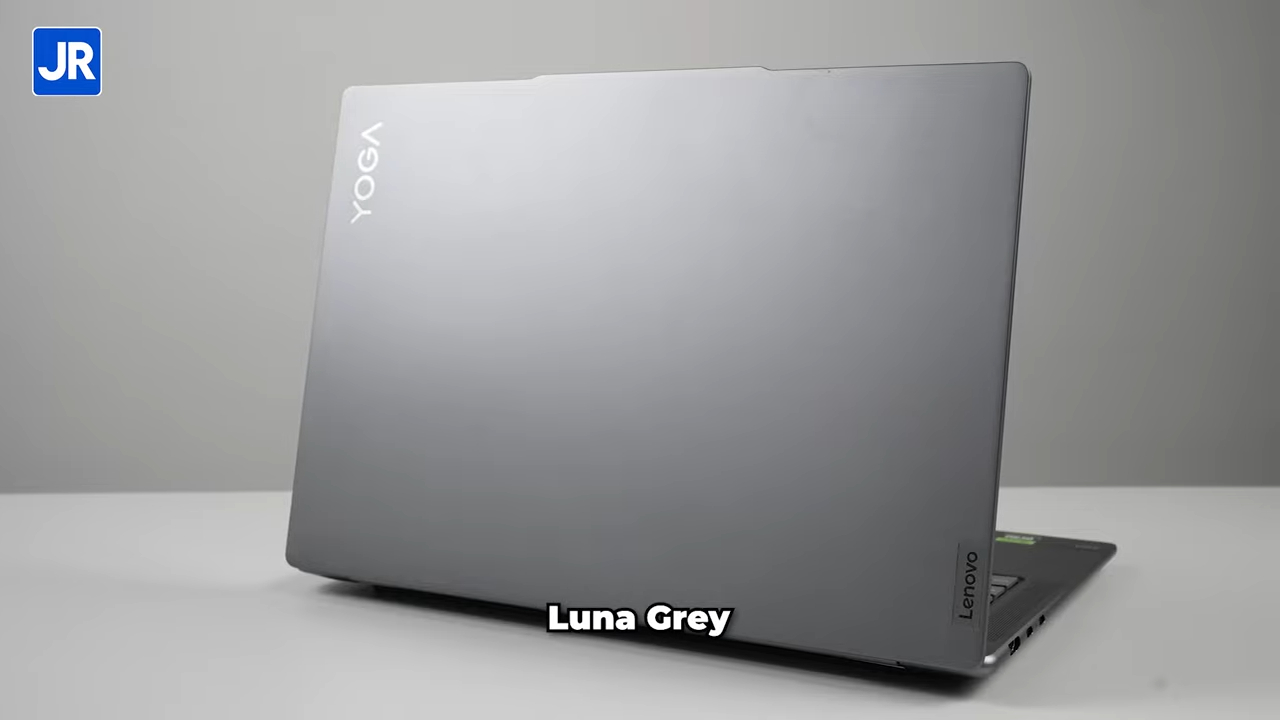 Lenovo YOGA Pro 7i 2030 1