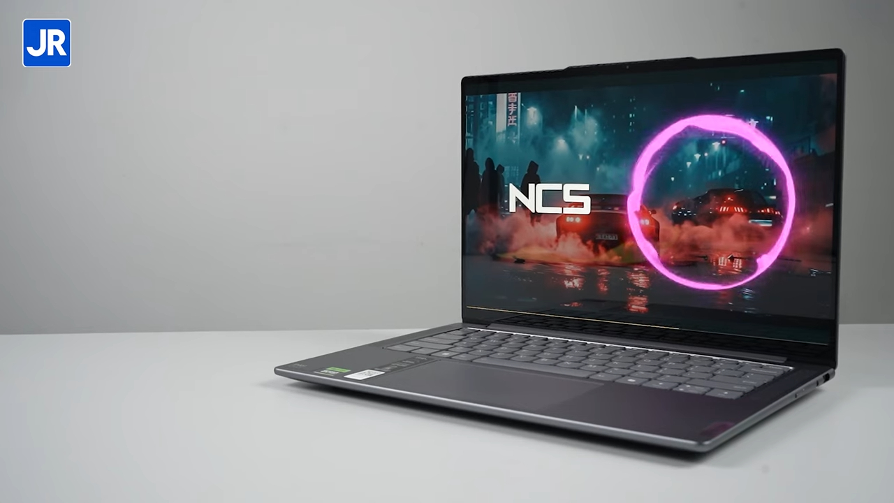 Lenovo YOGA Pro 7i 2039 1