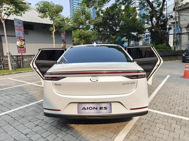 GAC AION ES 4