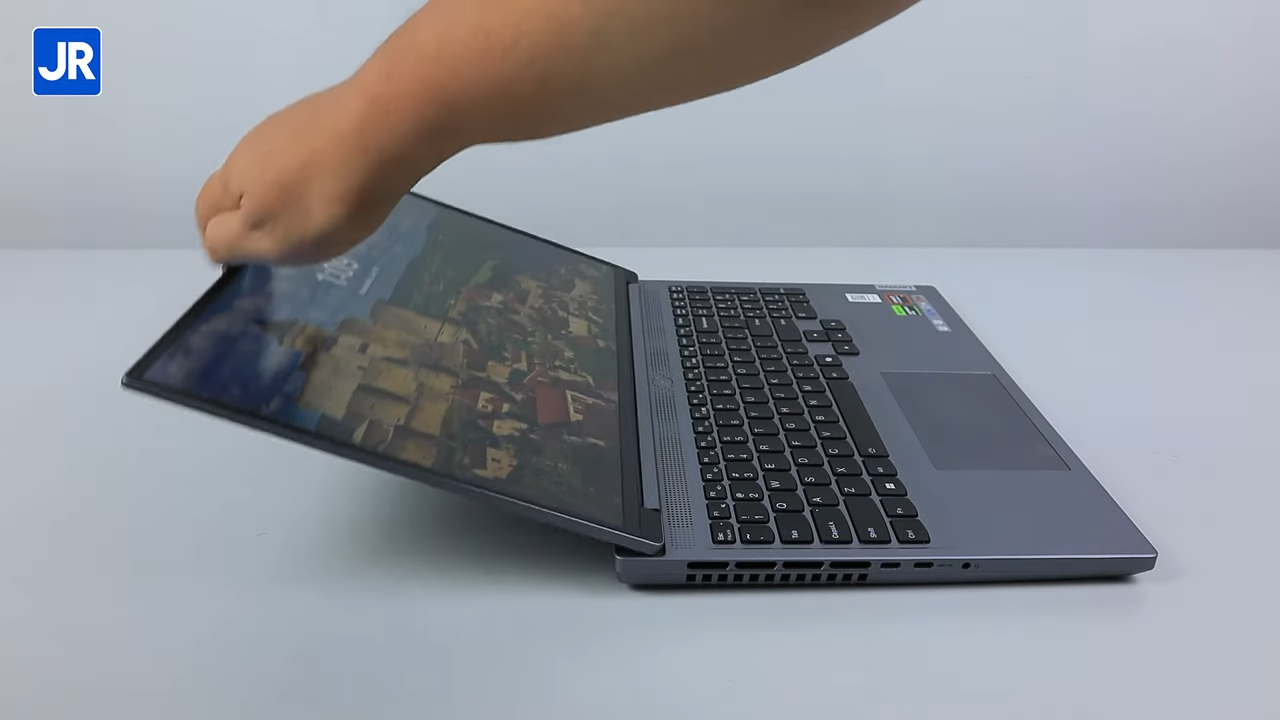 Lenovo Legion Slim 5 AMD 2024 19