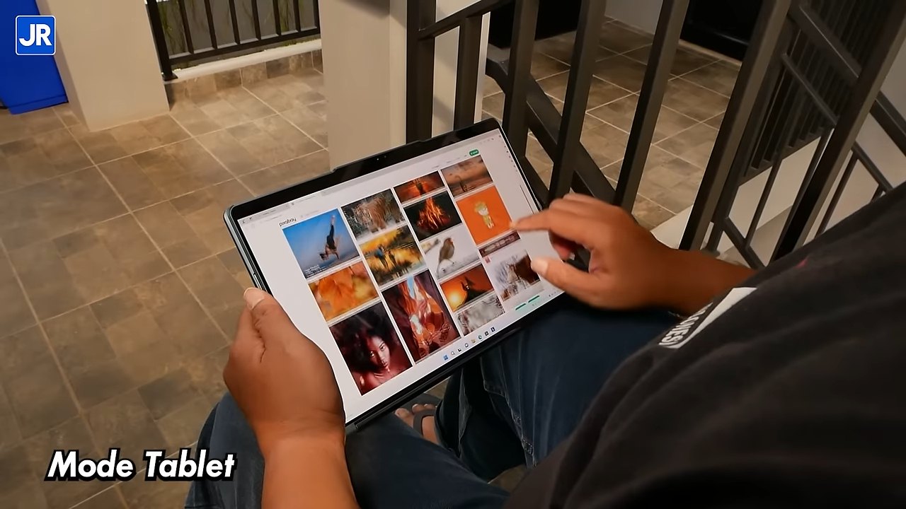 Lenovo YOGA Book 9i 2046 1