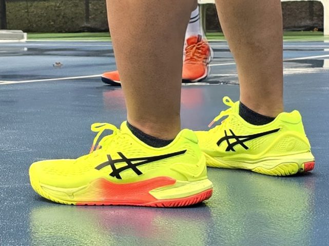 On-Feet Sepatu Tenis ASICS Ft. Anggada Samira (Podcast Sepatu Jagat Review) 4 ASICS Gel Resolution 9 On Feet