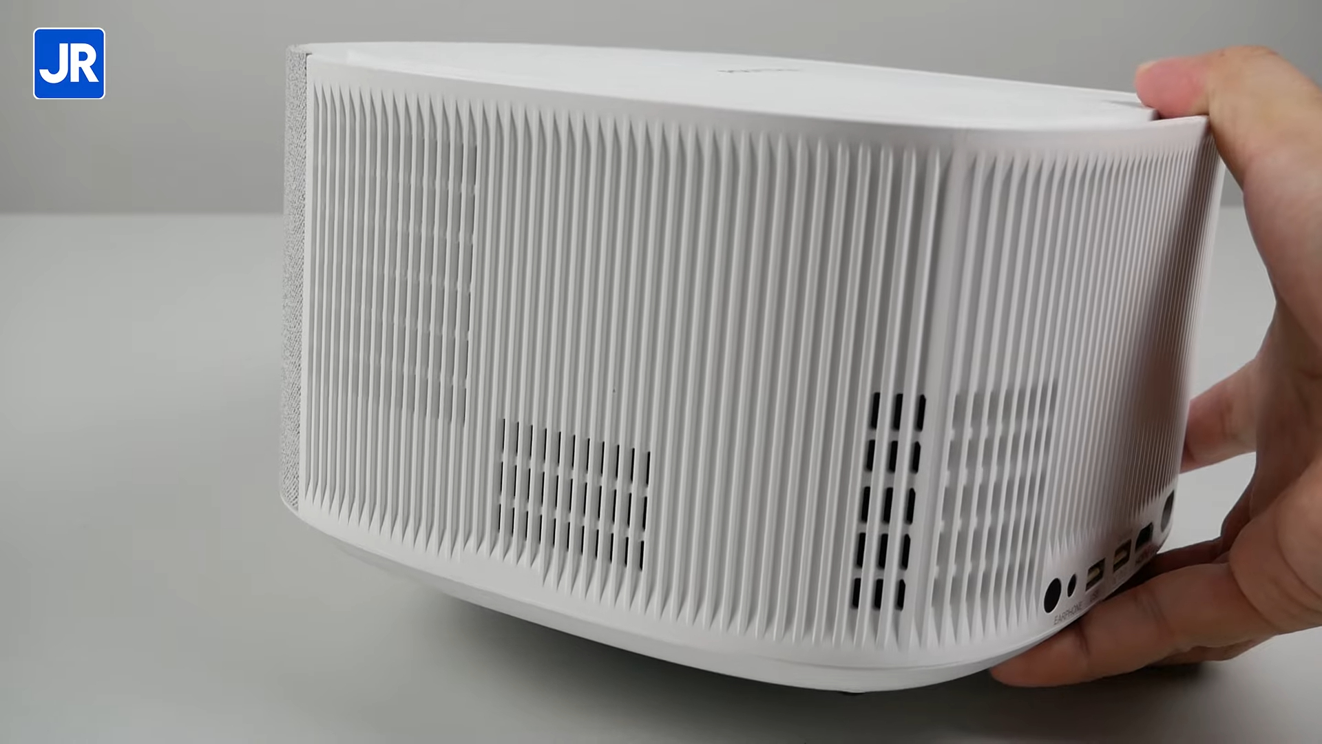 Polytron Smart CinemaX Projector 8